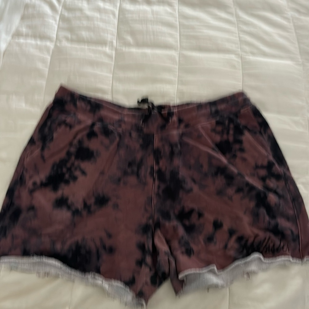 Men’s Shorts. Hollister. Size XXL. EUC